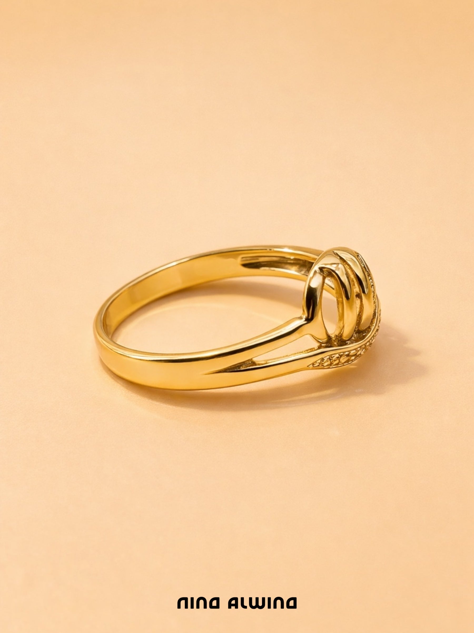 #724 8k Ring mit 2 Diamanten - RG 56