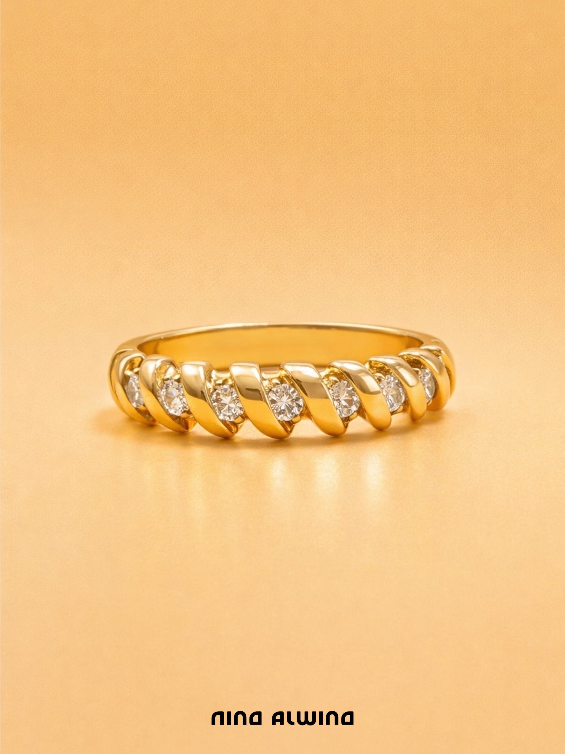 #706 Massiver 14k Ring mit 7 Diamanten - RG 50