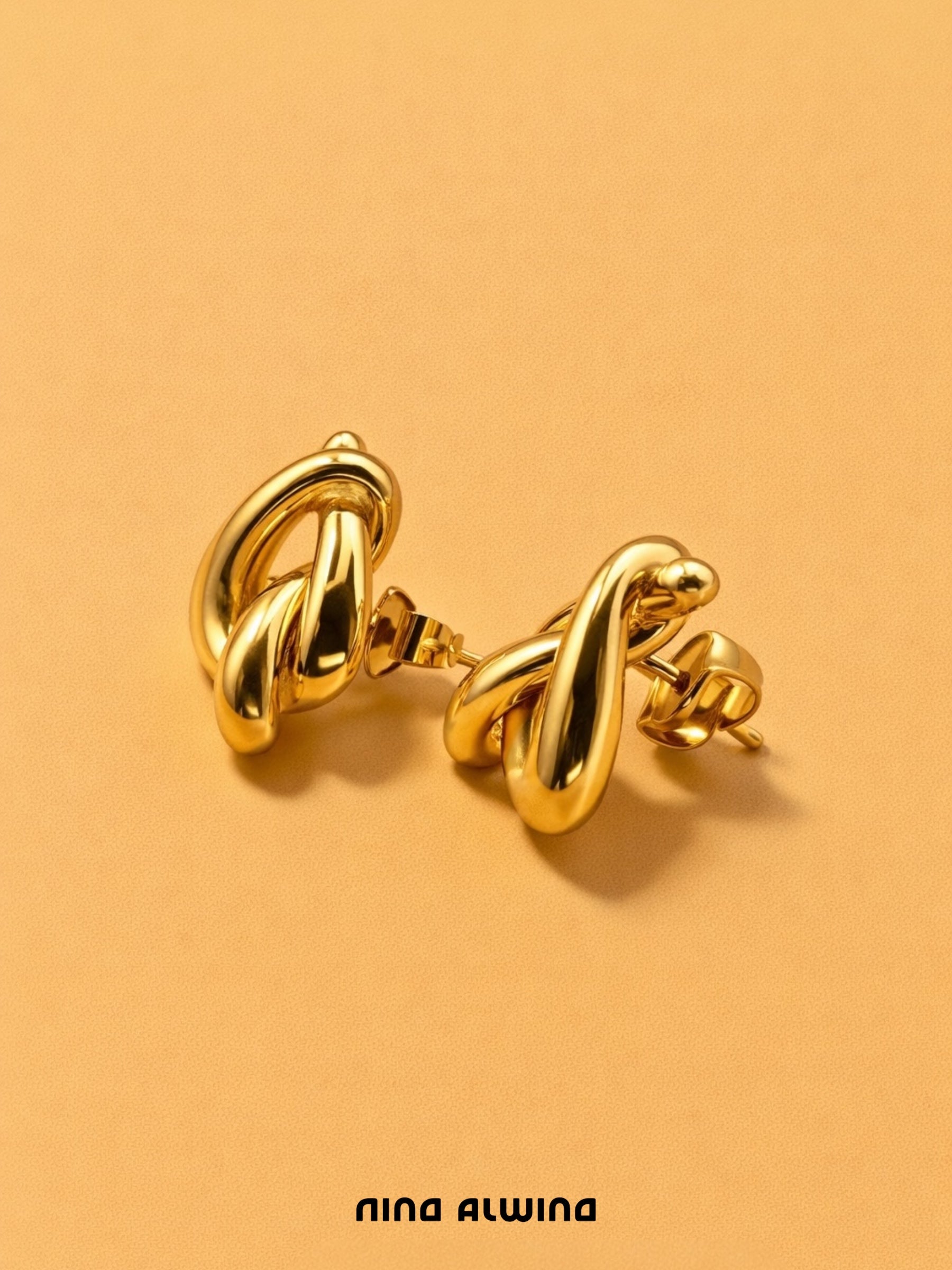 #692 9k Ohrringe - 1,5cm