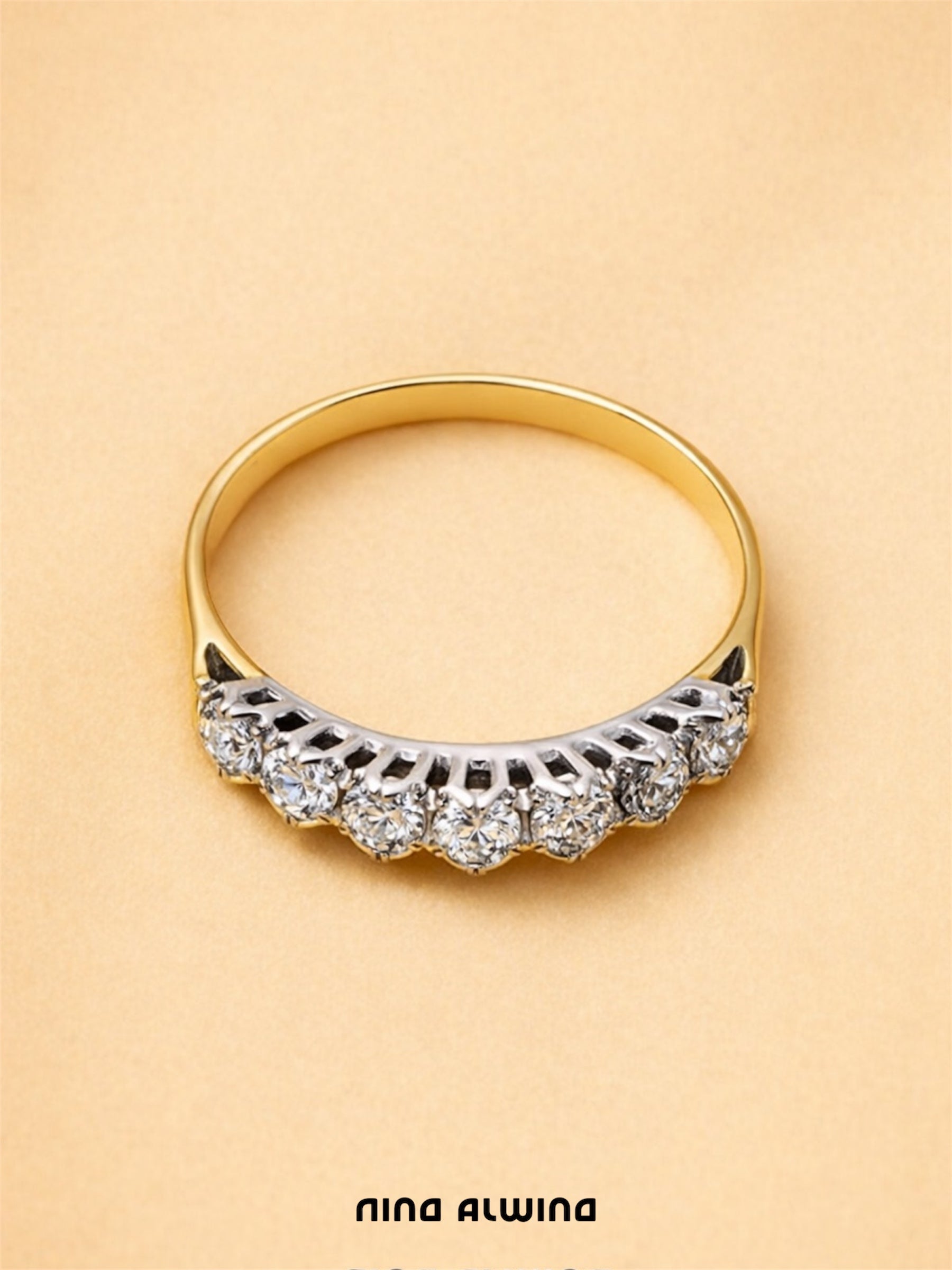 #789 14k Ring 7 Diamanten - RG 56
