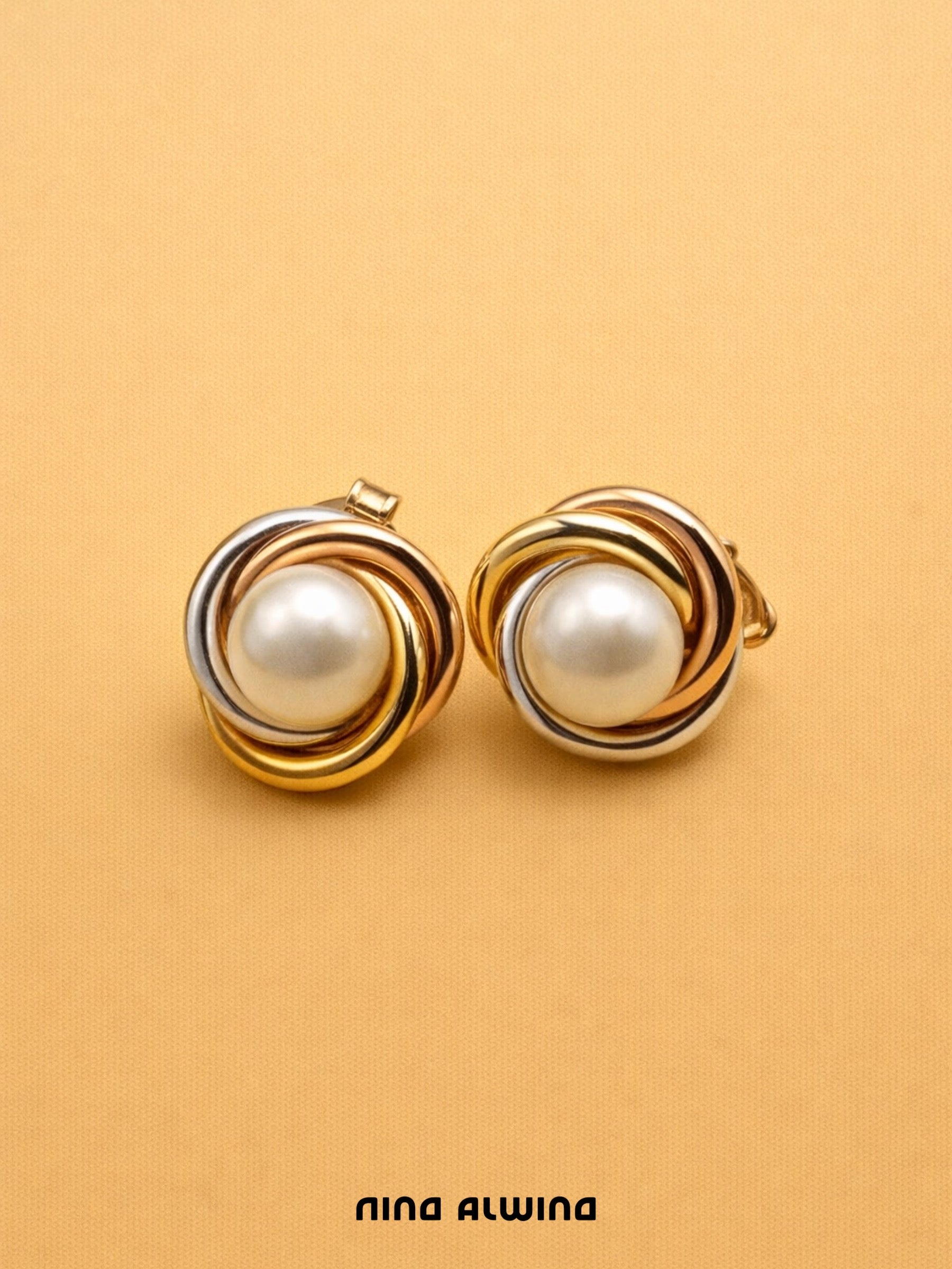 #824 8k Ohrringe mit Perle - 1.1cm