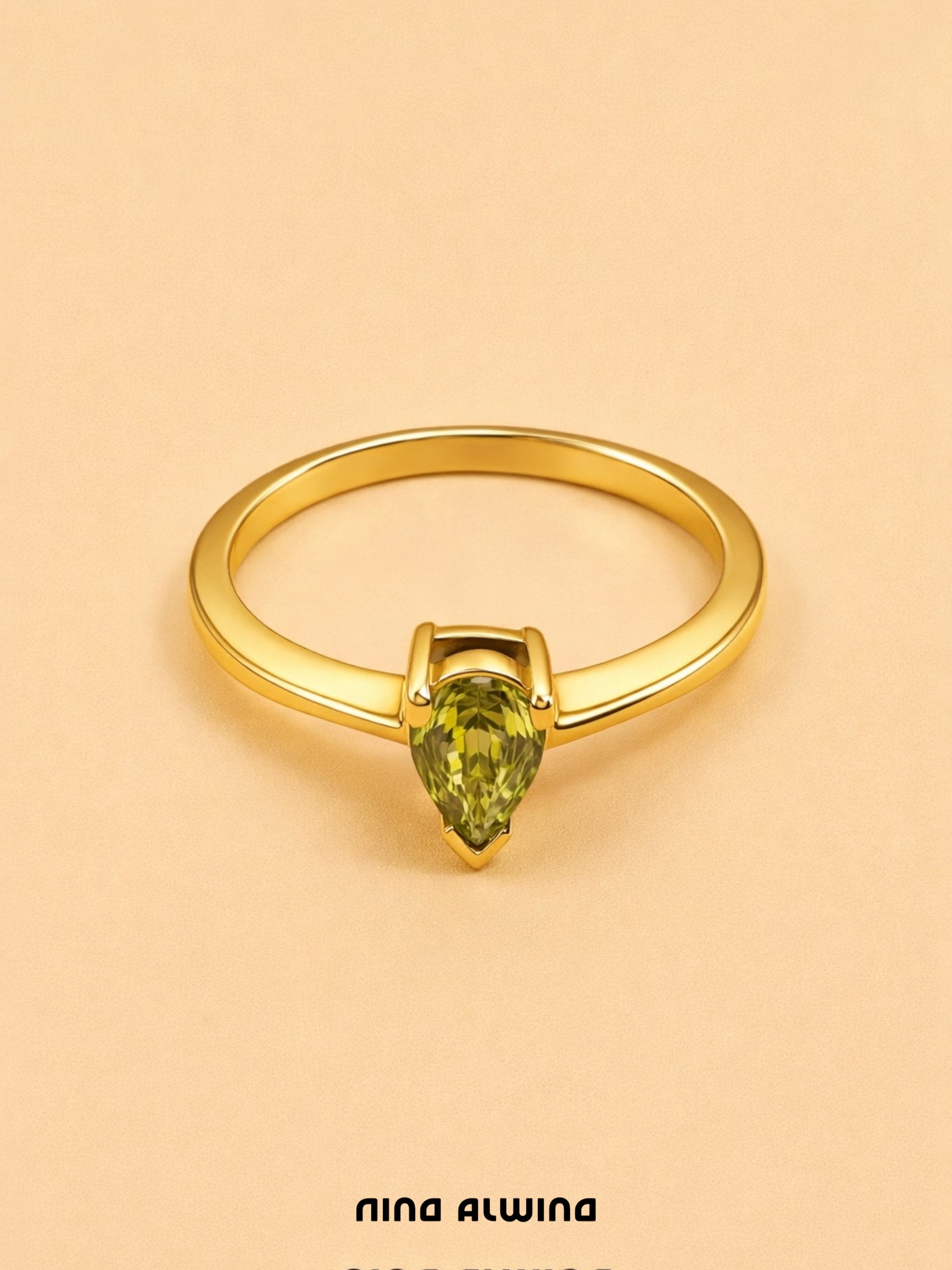 #844 Massiver 8k Ring mit Peridot - RG 54