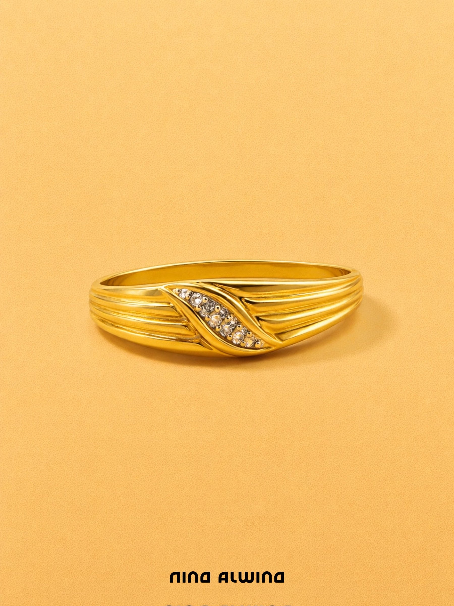 #884 8k Ring mit Diamant - RG 56