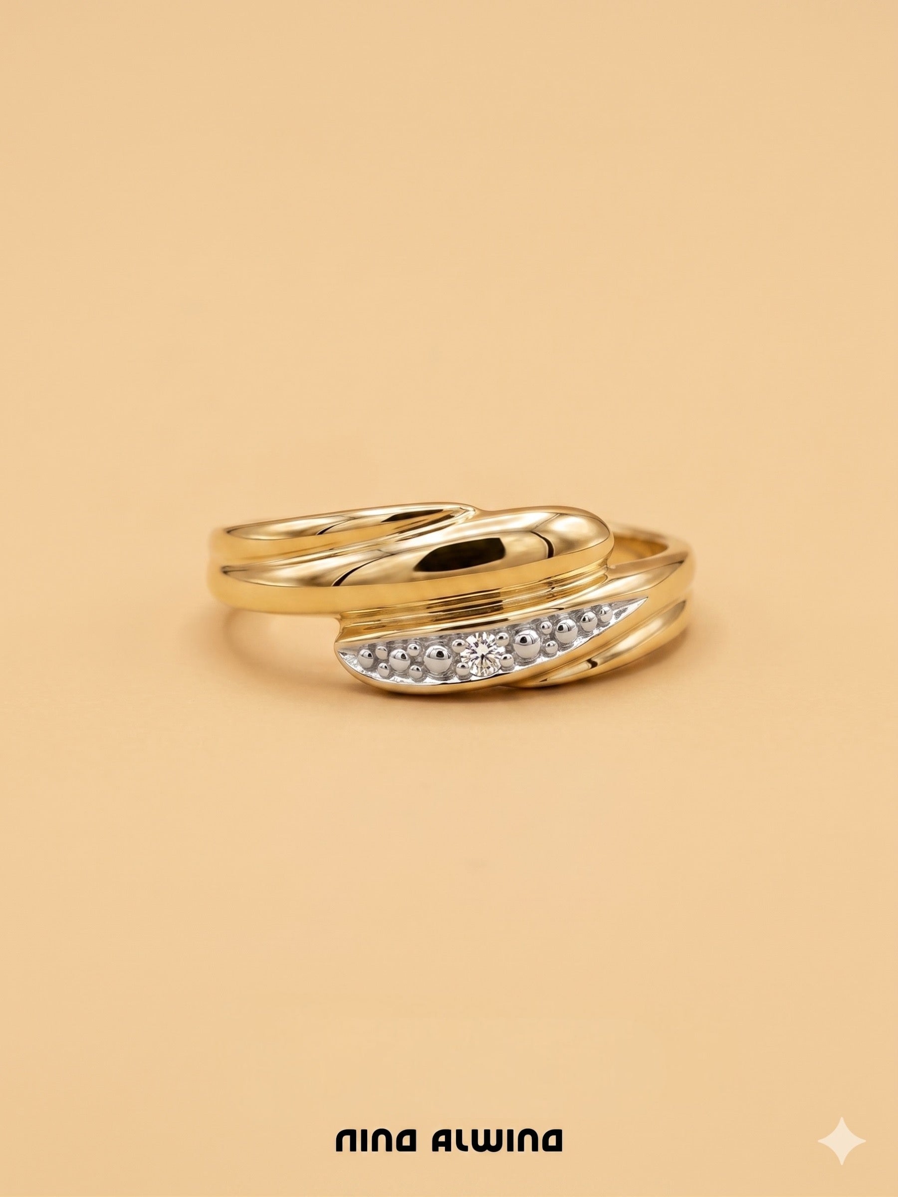 #882 8k Ring mit Diamant - RG 57.5