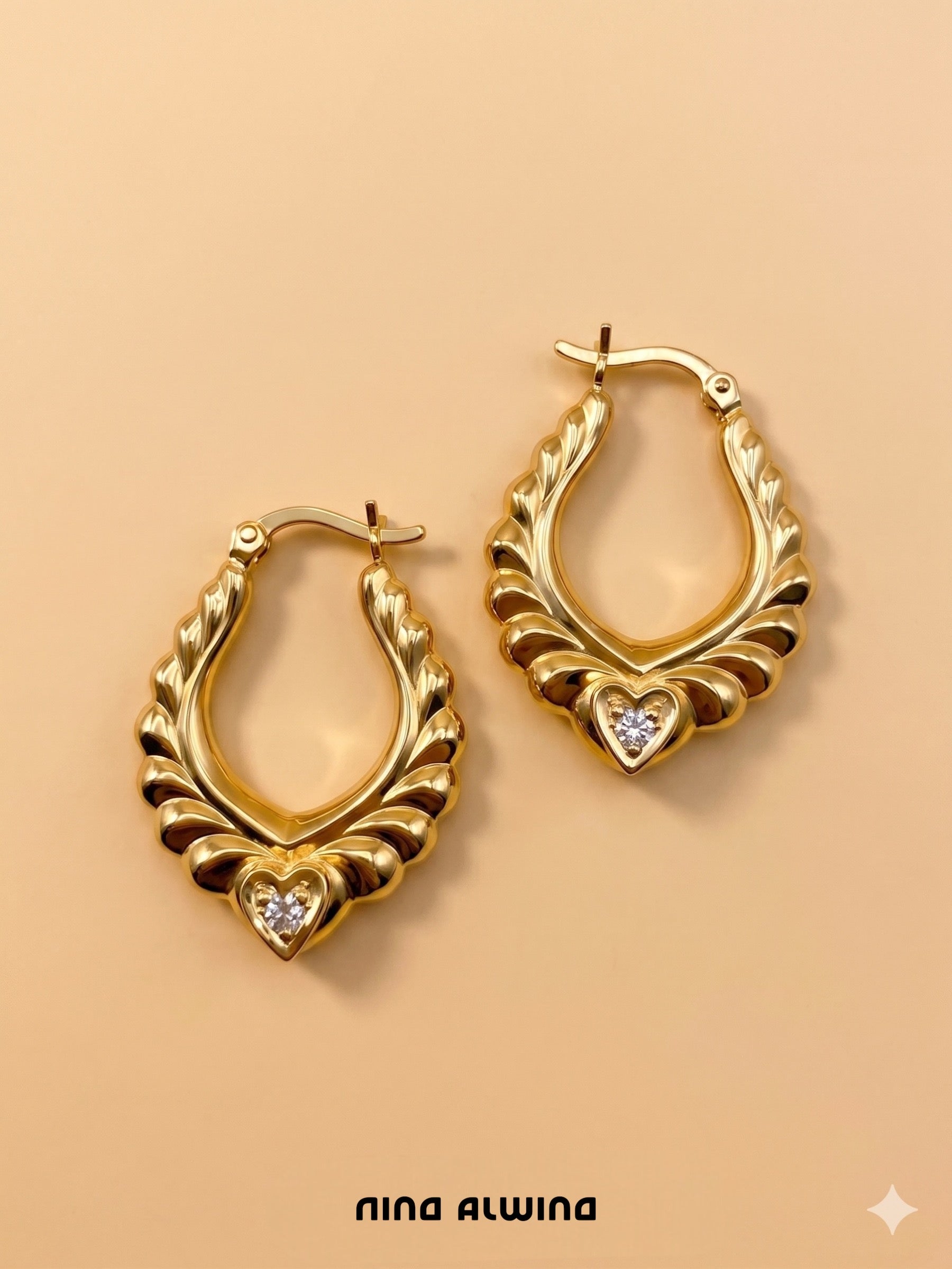 #974 8k Ohrringe mit Diamant - 2.6cm