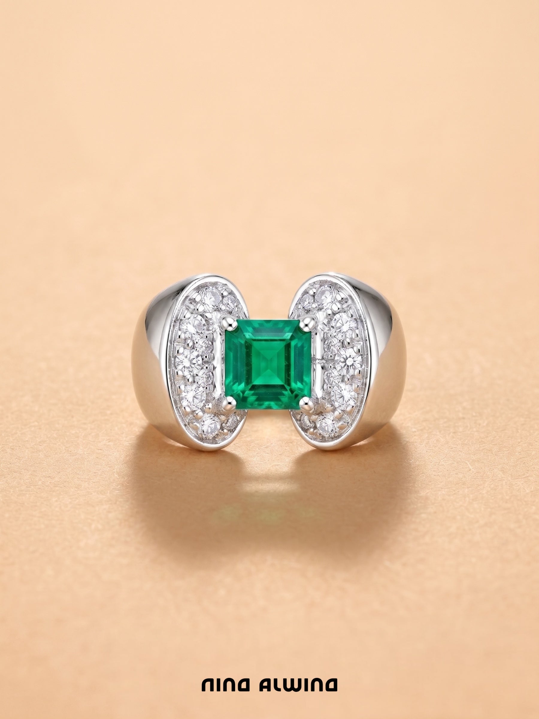 #1064 14k Ring Weißgold mit Smaragd & Diamanten - RG 50