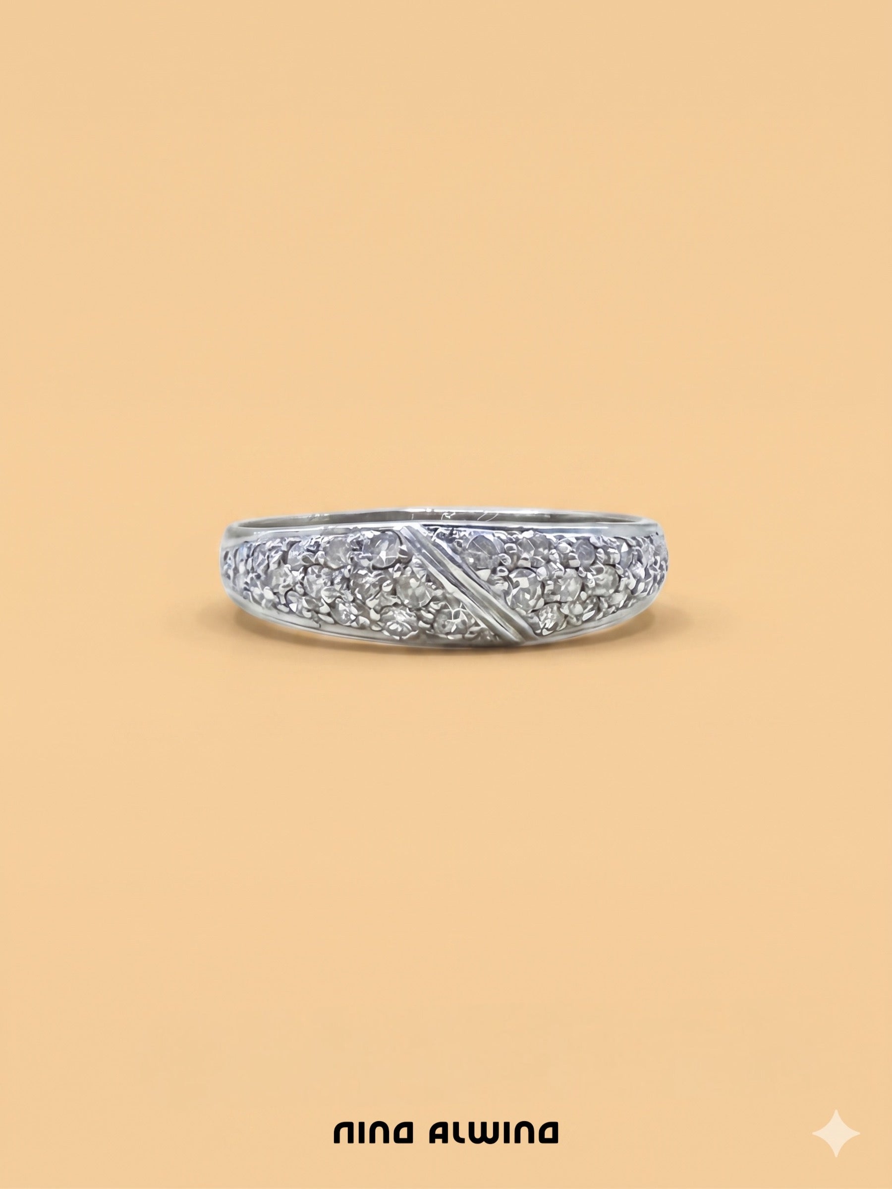 #1095 14k Ring Weißgold mit 32 Diamanten - RG 58