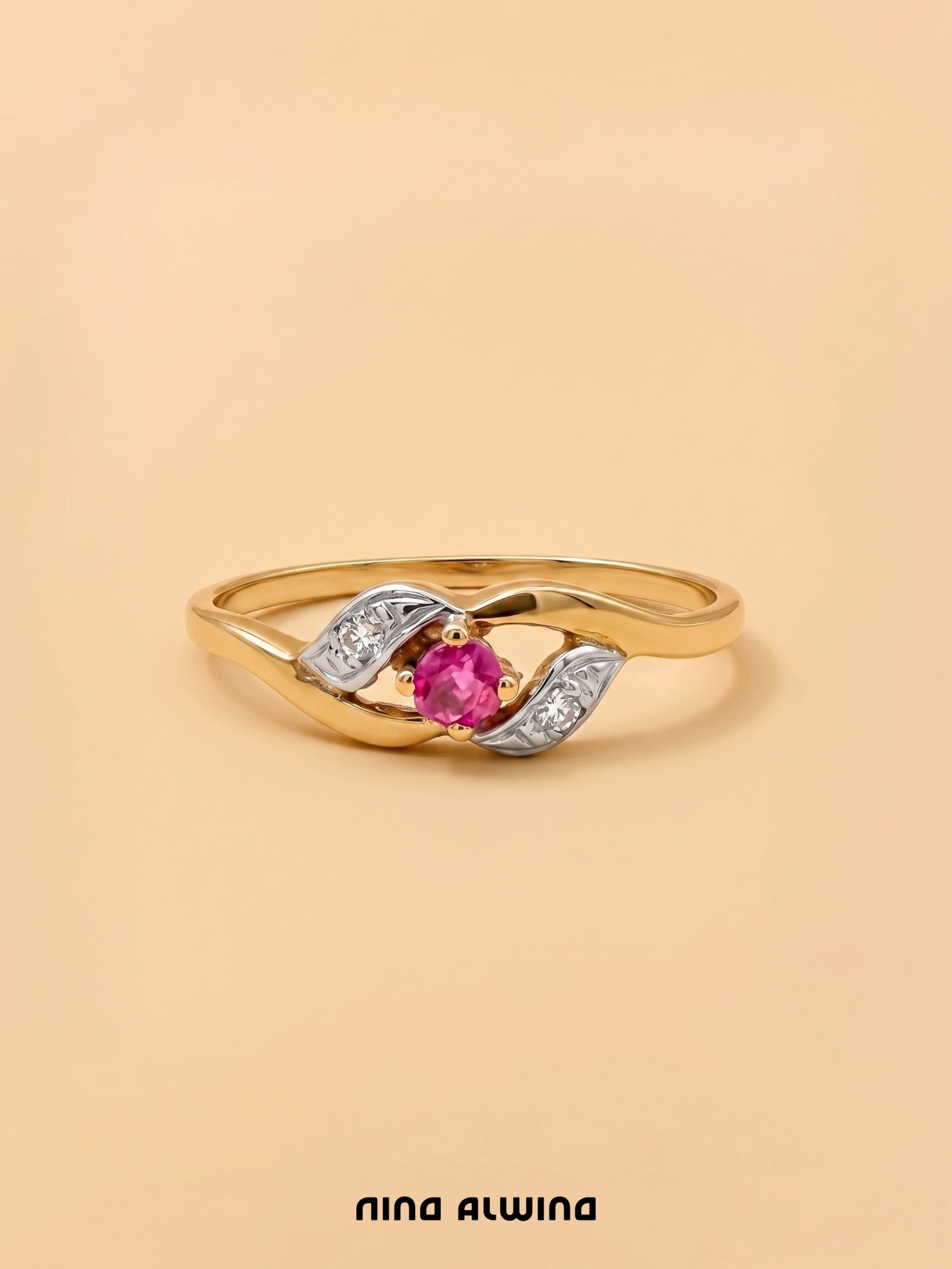#1209 8k Ring mit Rubin & Diamanten - RG 54