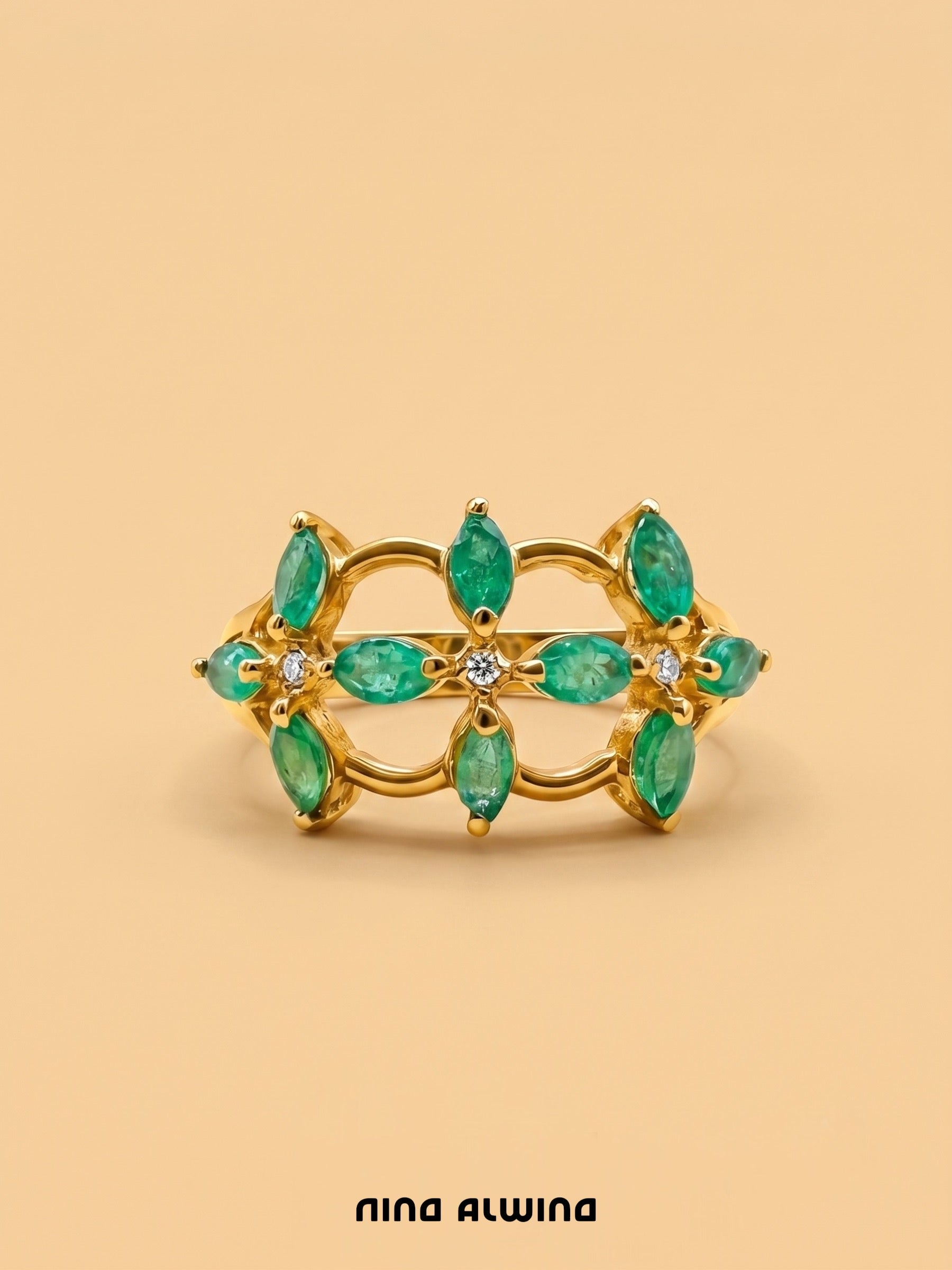#1239 8k Ring mit Smaragden & Diamanten - RG 57