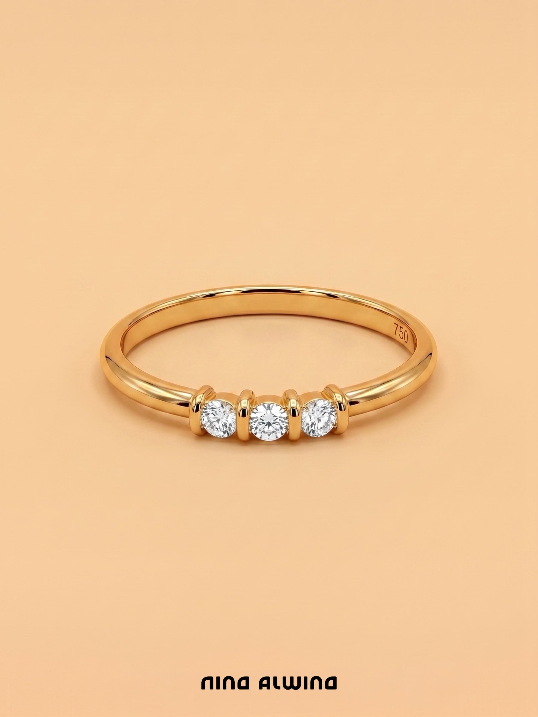 #1312 18k Ring mit 3 Diamanten - RG 55
