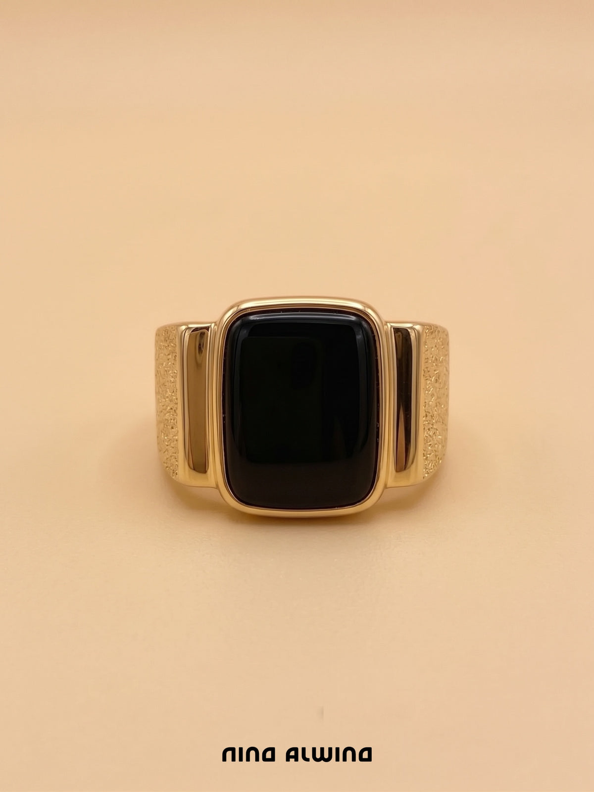 #1325 Massiver 8k Ring mit Onyx - RG 60
